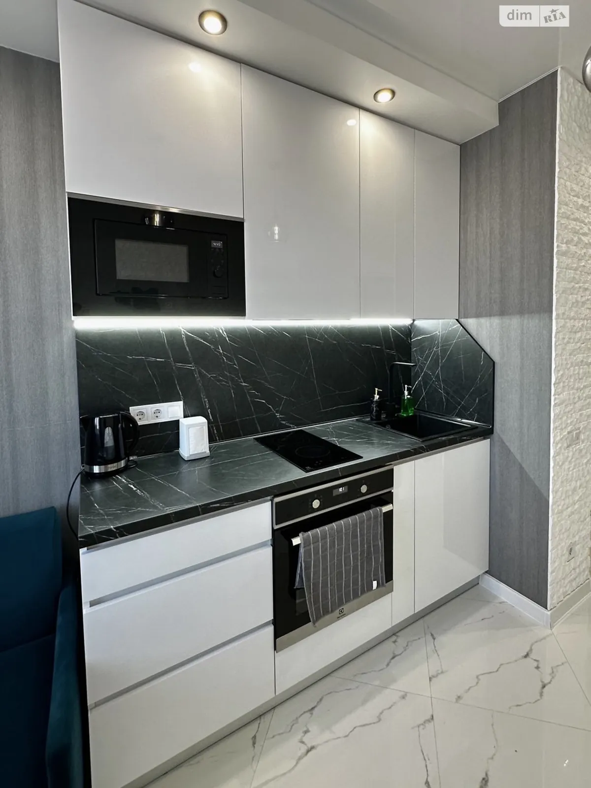 Здається в оренду 1-кімнатна квартира у Одесі, вул. Штильова, 21/1 - фото 1