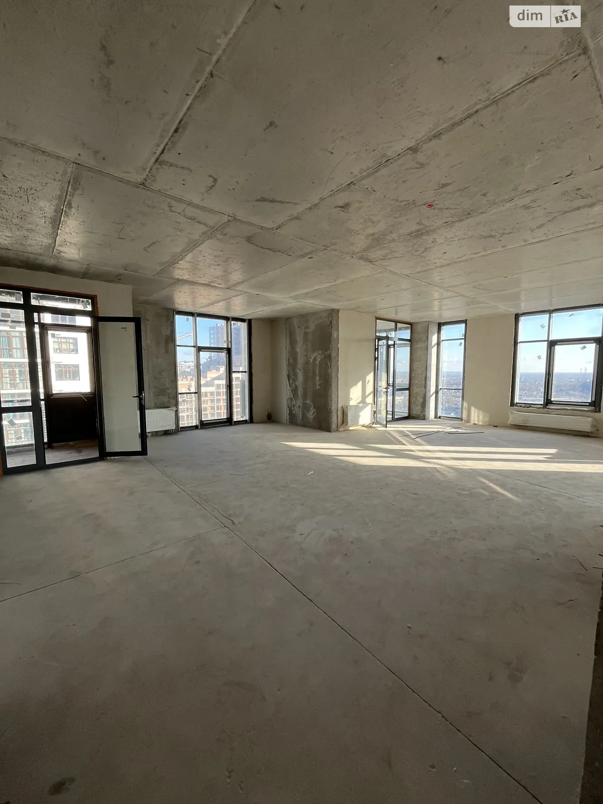 Продается 3-комнатная квартира 105.62 кв. м в Киеве, ул. Андрея Верхогляда(Драгомирова), 17В - фото 1