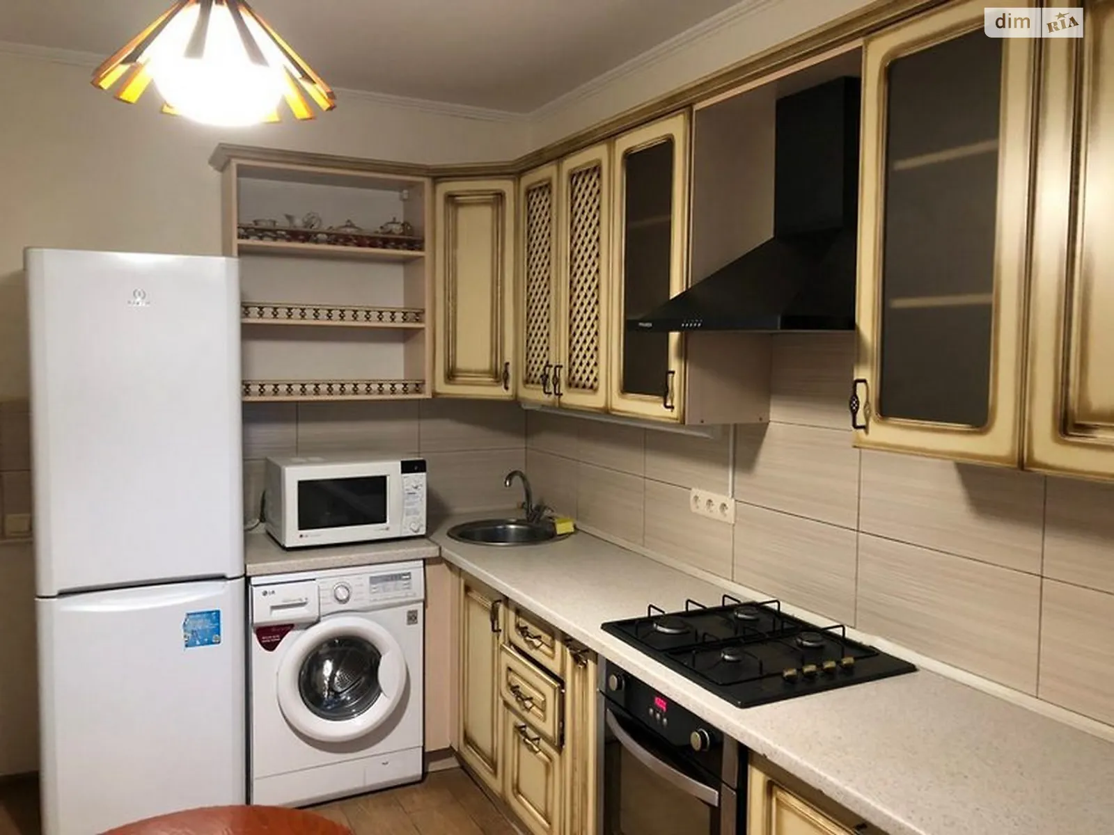 Продается 1-комнатная квартира 41 кв. м в Одессе, ул. Зоопарковая - фото 1