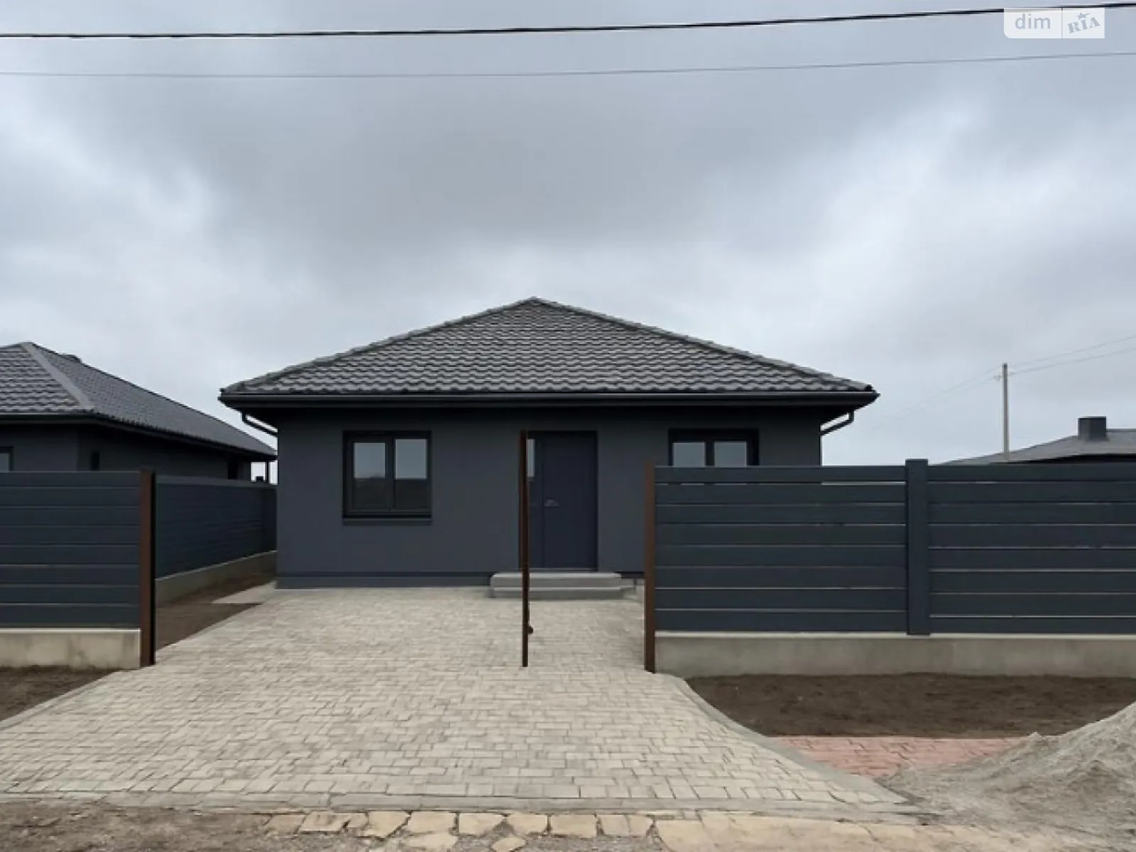 Продается одноэтажный дом 120 кв. м с мансардой, цена: 103900 $ - фото 1