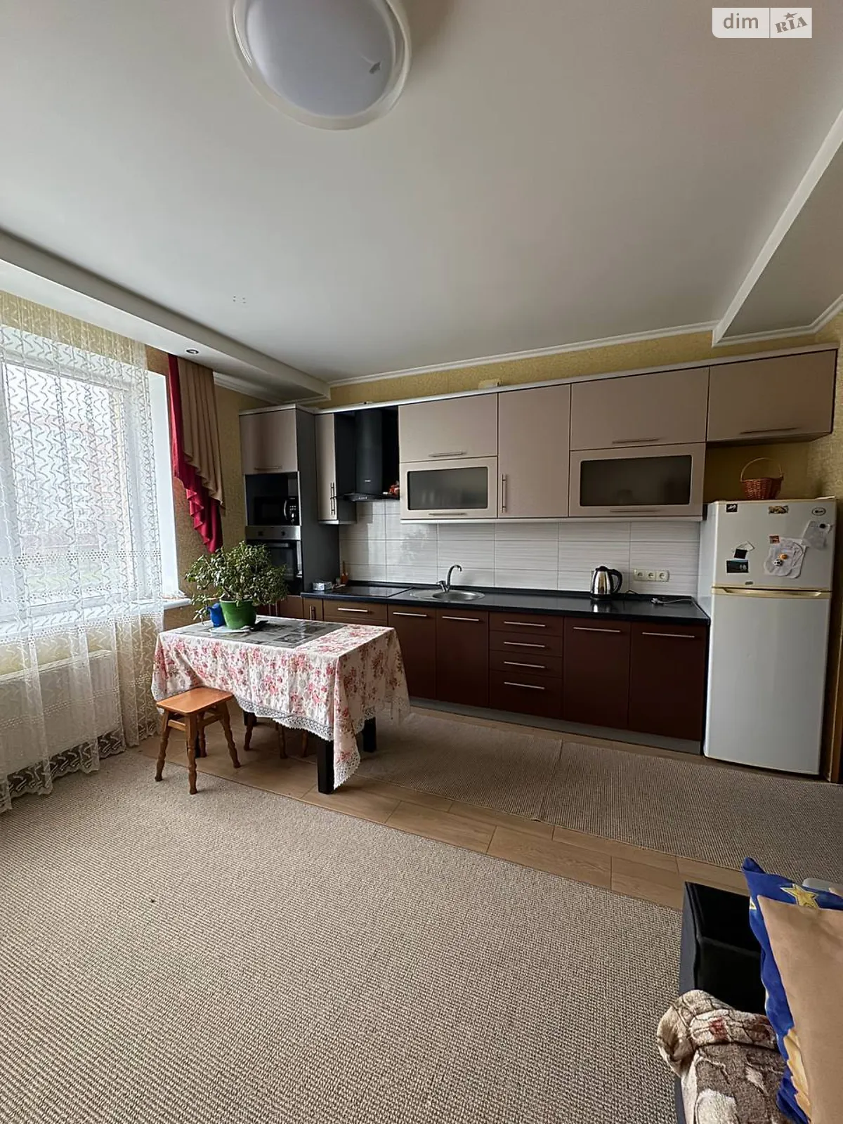 Продается 1-комнатная квартира 45 кв. м в Николаеве, ул. Лазурная - фото 1