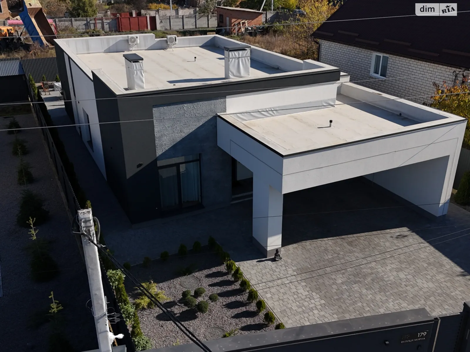 Продается одноэтажный дом 176 кв. м с балконом, цена: 450000 $ - фото 1