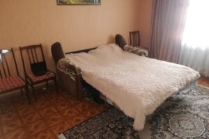 Сниму квартиру в Гайсине долгосрочно