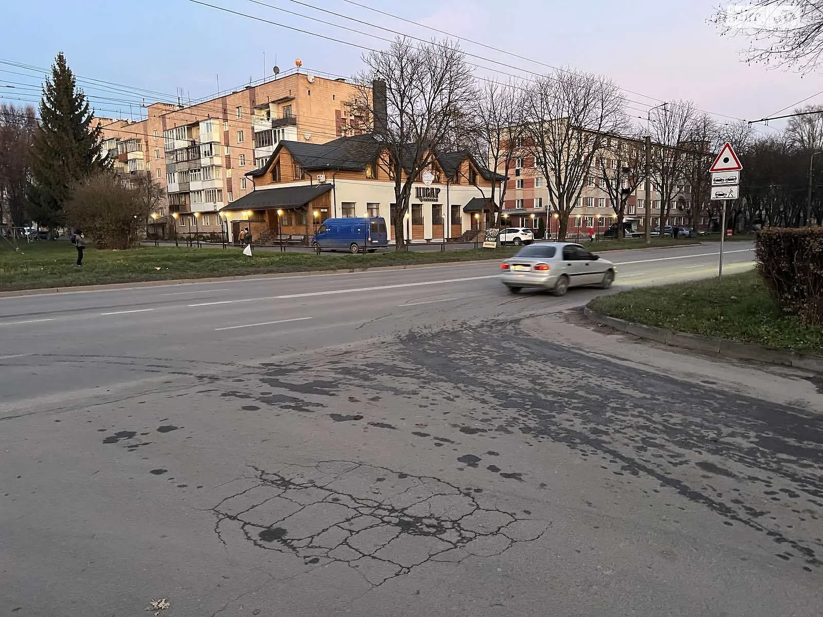 Сдается в аренду место в гаражном кооперативе под легковое авто на 45.2 кв. м, цена: 4000 грн - фото 1