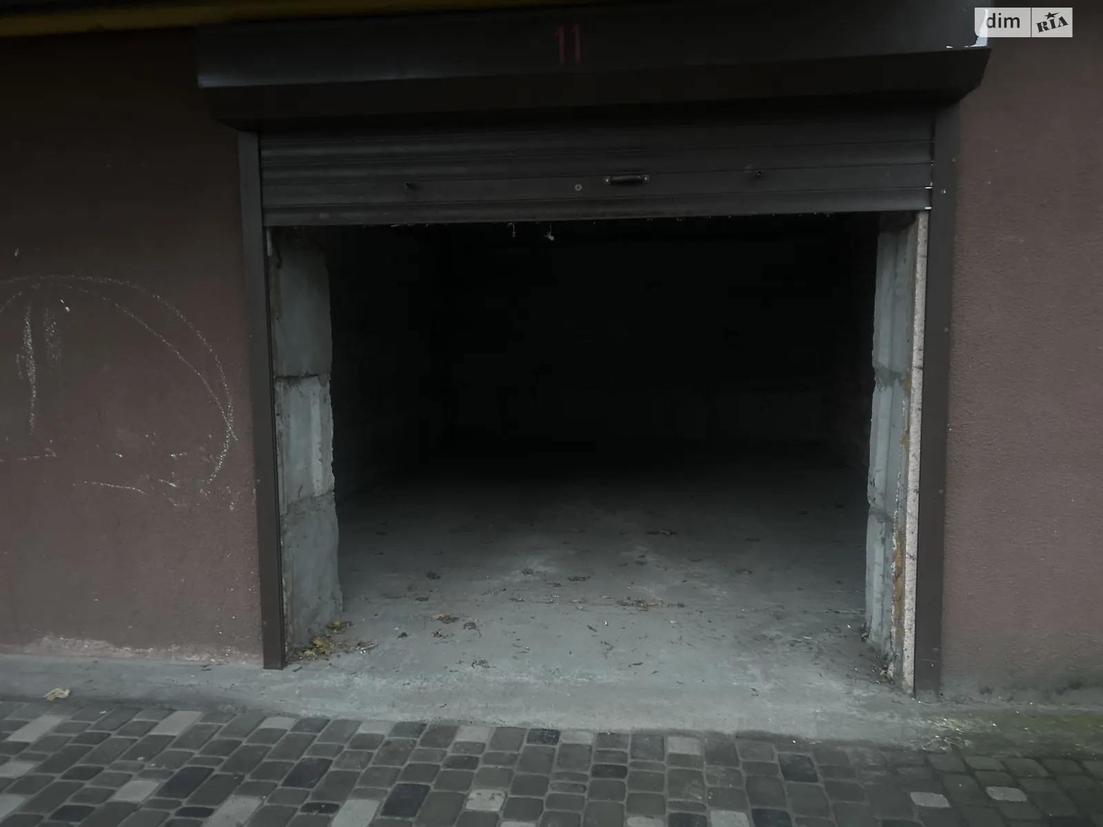 Продается подземный паркинг под легковое авто на 25.8 кв. м, цена: 18500 $ - фото 1