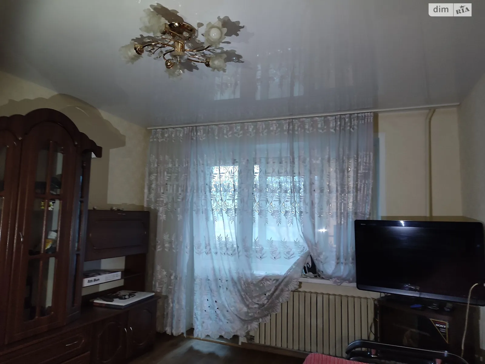 Продается 1-комнатная квартира 40 кв. м в Днепре, ул. Дия Максима - фото 1