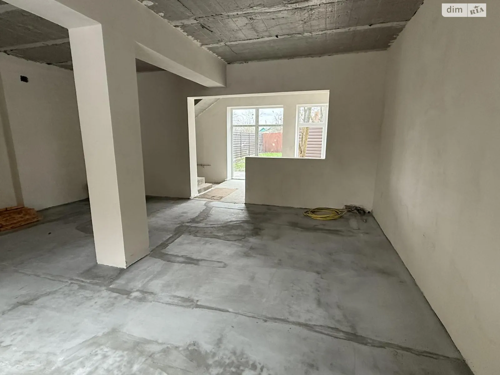 Продается дом на 2 этажа 129 кв. м с бассейном, цена: 110000 $ - фото 1