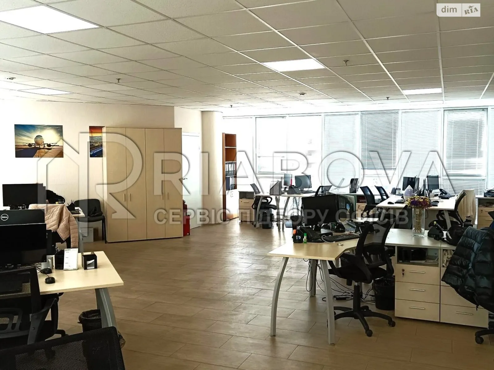 Сдается в аренду офис 406.8 кв. м в бизнес-центре, цена: 203400 грн - фото 1