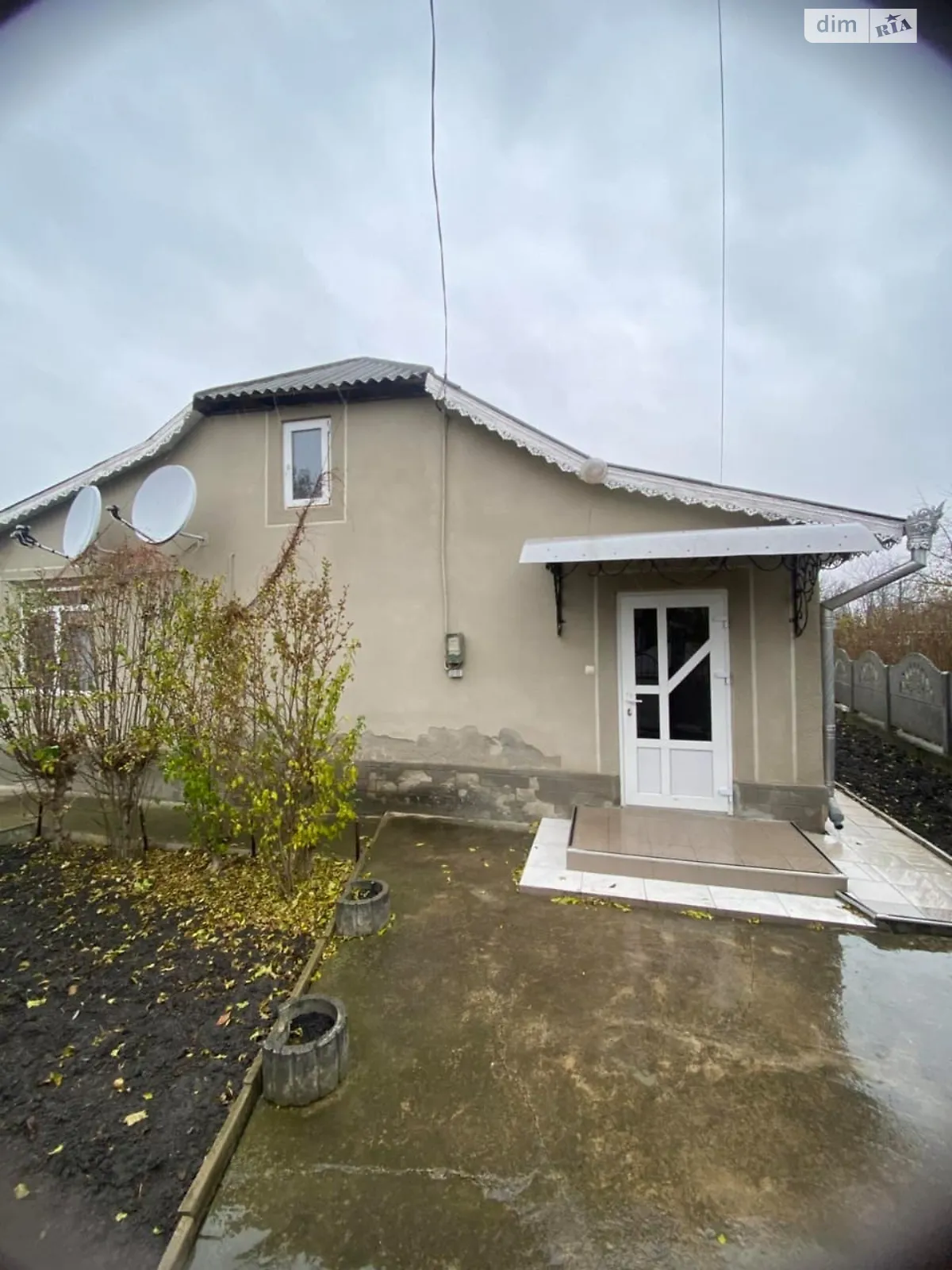 Продается одноэтажный дом 158 кв. м с камином, цена: 45000 € - фото 1