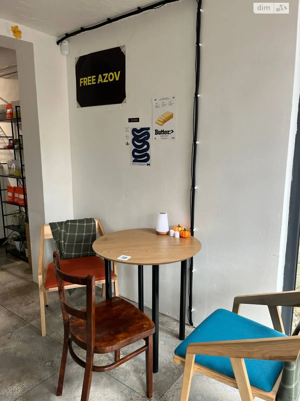 Продается помещения свободного назначения 26 кв. м в 5-этажном здании, цена: 8000 $ - фото 1