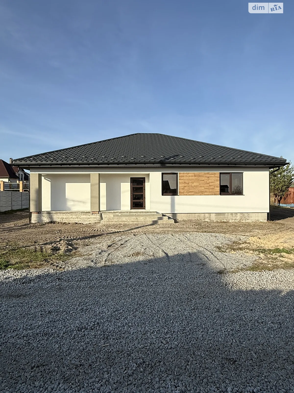 Продается одноэтажный дом 120 кв. м с беседкой, цена: 110000 $ - фото 1