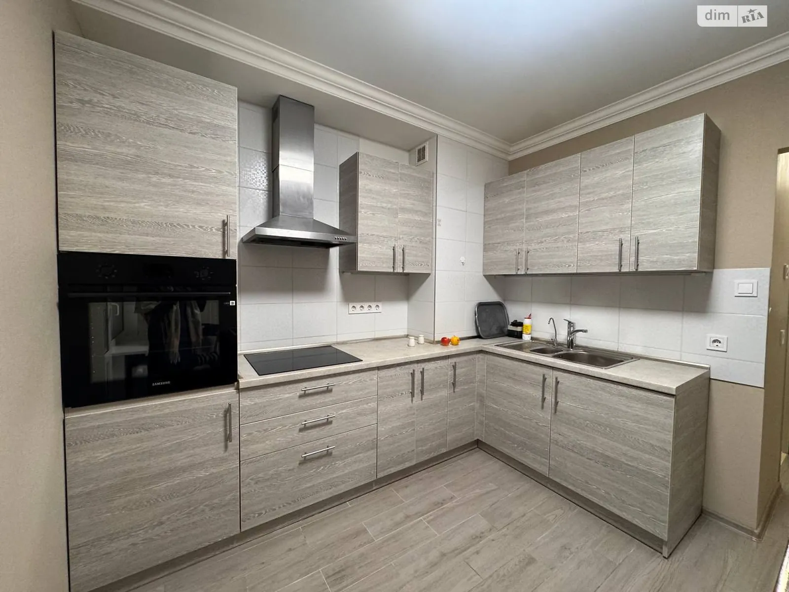 Продается 1-комнатная квартира 48.8 кв. м в Вышгороде, ул. Кургузова, 11Г - фото 1