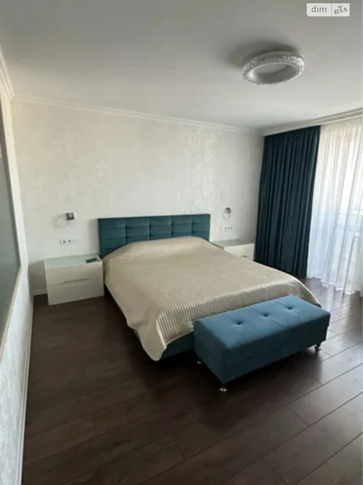 Продается 3-комнатная квартира 111.6 кв. м в Полтаве, Независимости майд., 1Б - фото 1