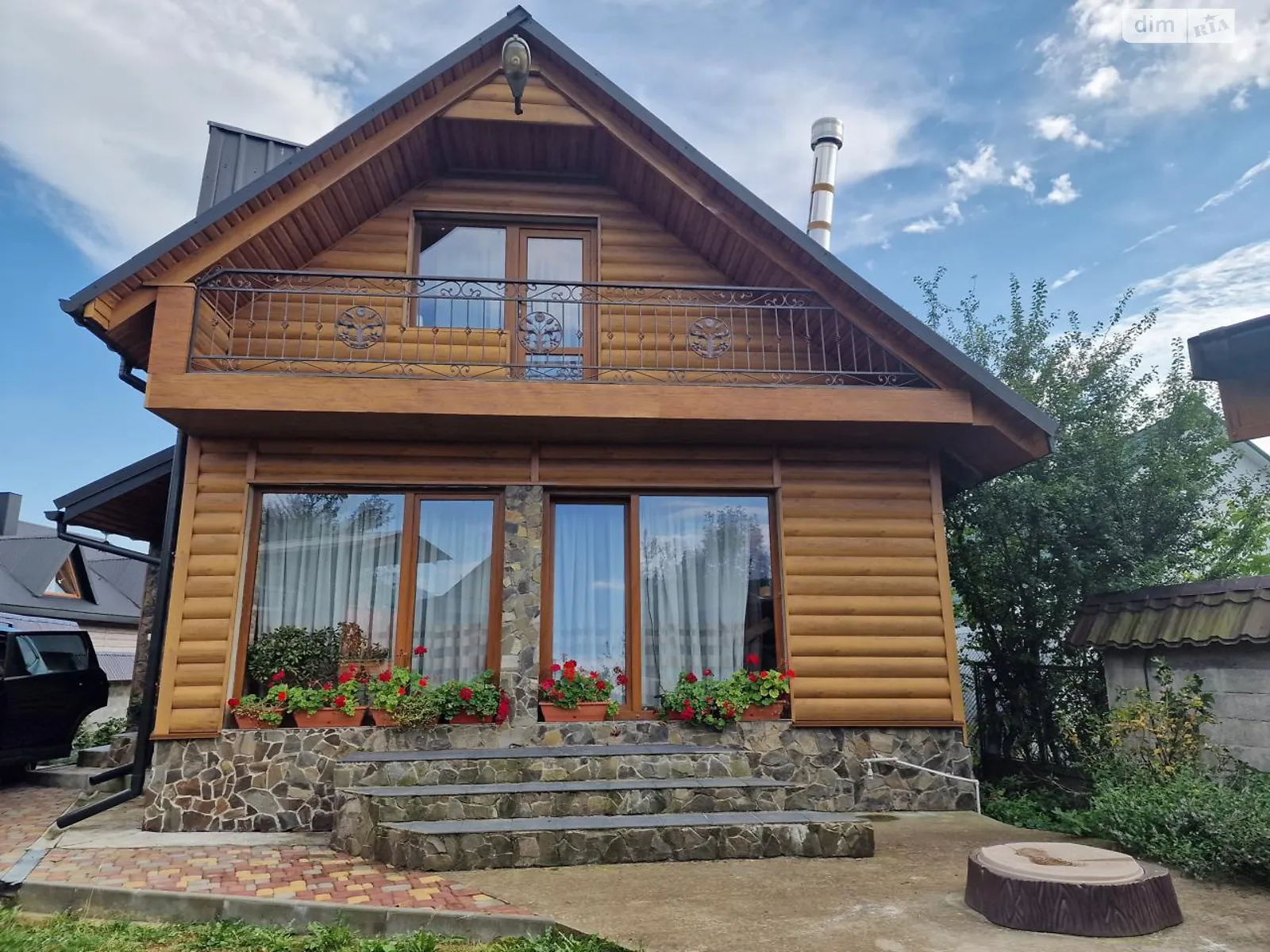 Продается дом на 3 этажа 330 кв. м с террасой, цена: 160000 $ - фото 1