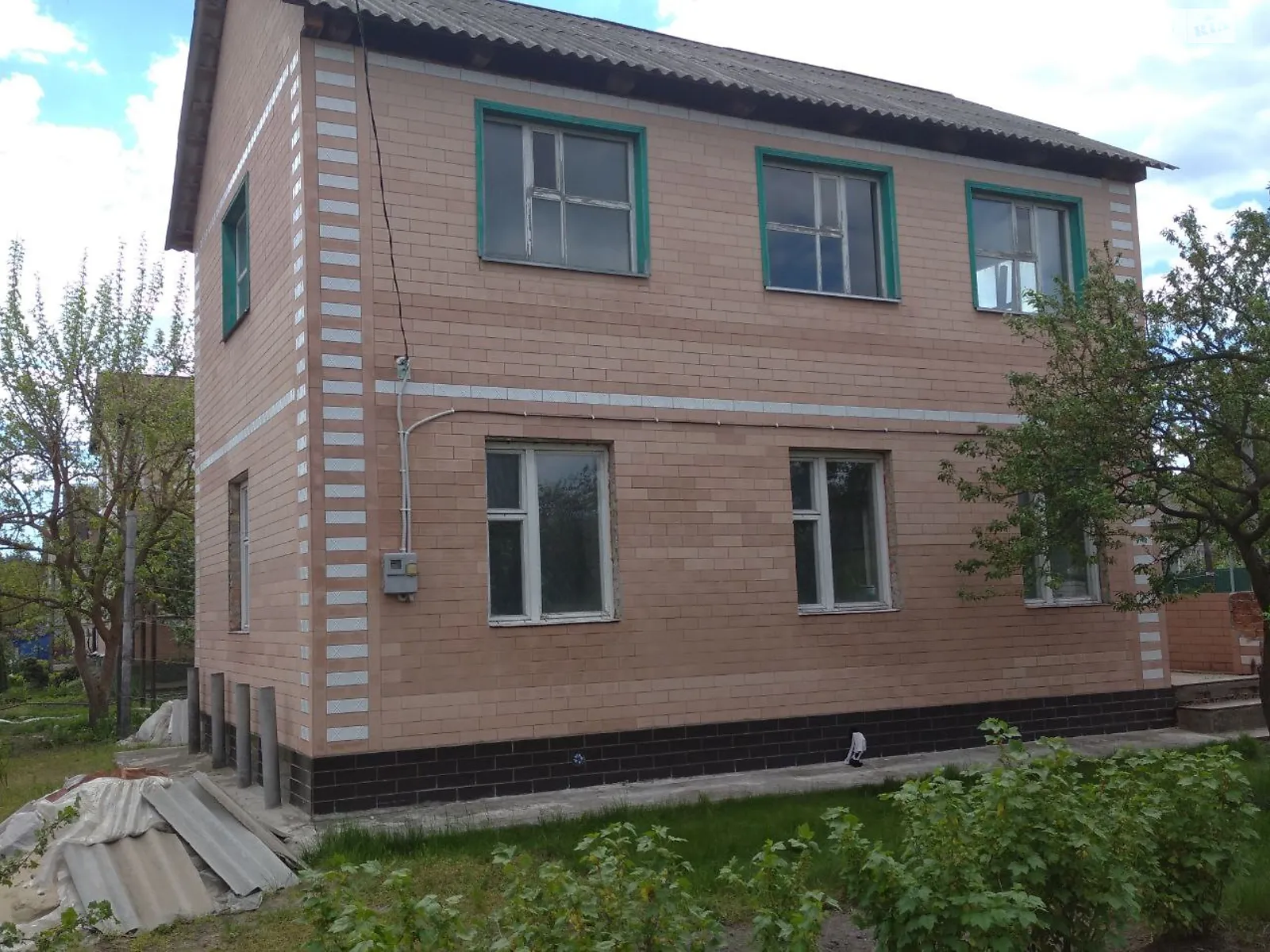 Продается дом на 2 этажа 158 кв. м с садом, цена: 25000 $ - фото 1