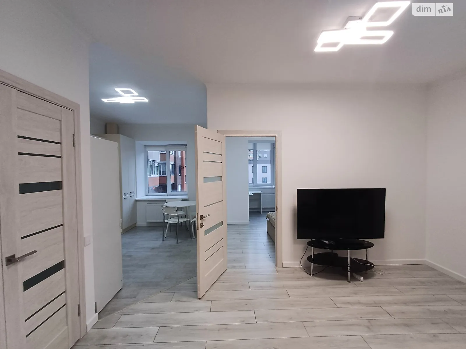 Сдается в аренду 1-комнатная квартира 50 кв. м в Виннице, ул. Вячеслава Черновола, 29 корпус 4 - фото 1