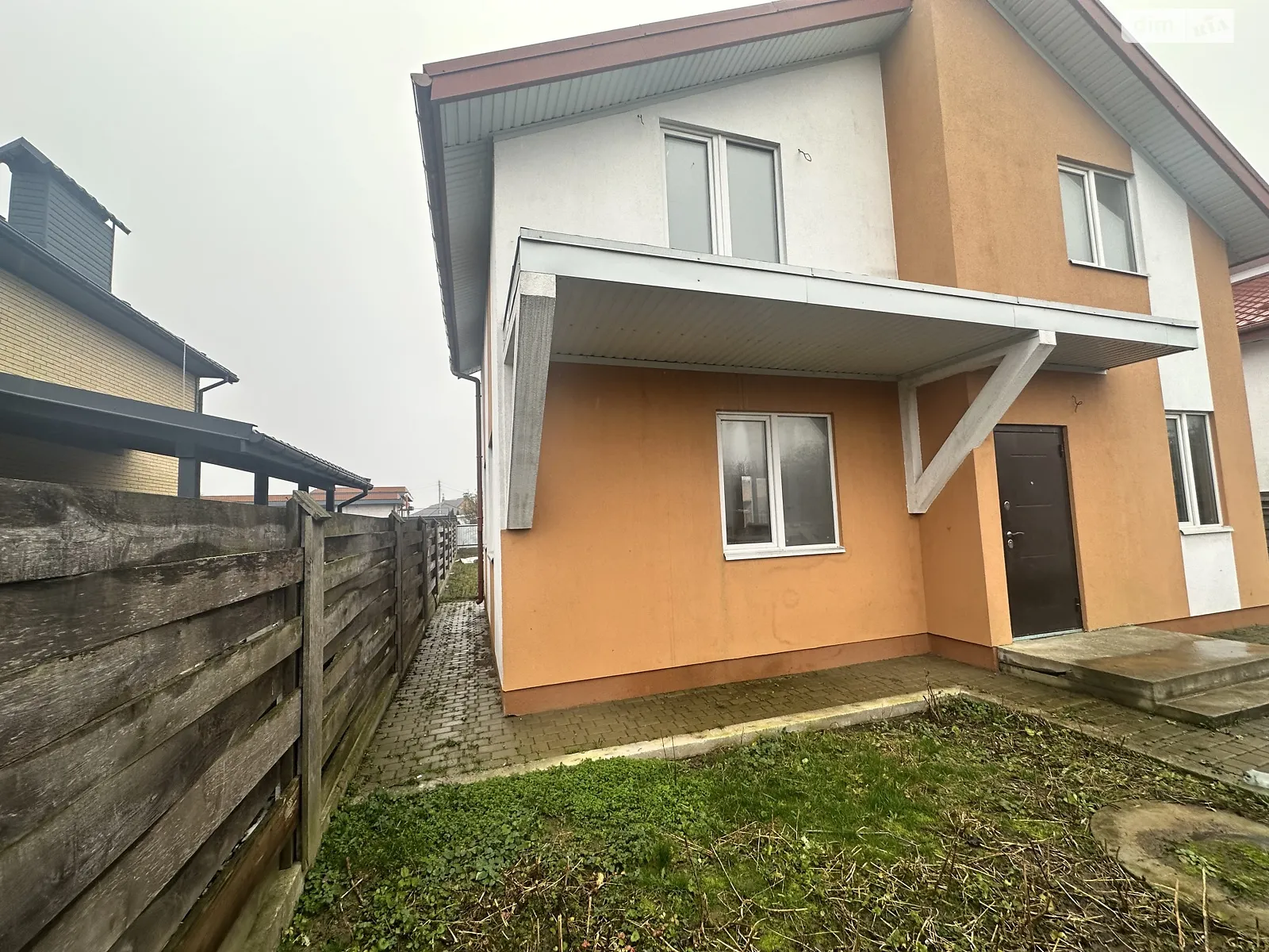 Продается дом на 2 этажа 120 кв. м с подвалом, цена: 85000 $ - фото 1