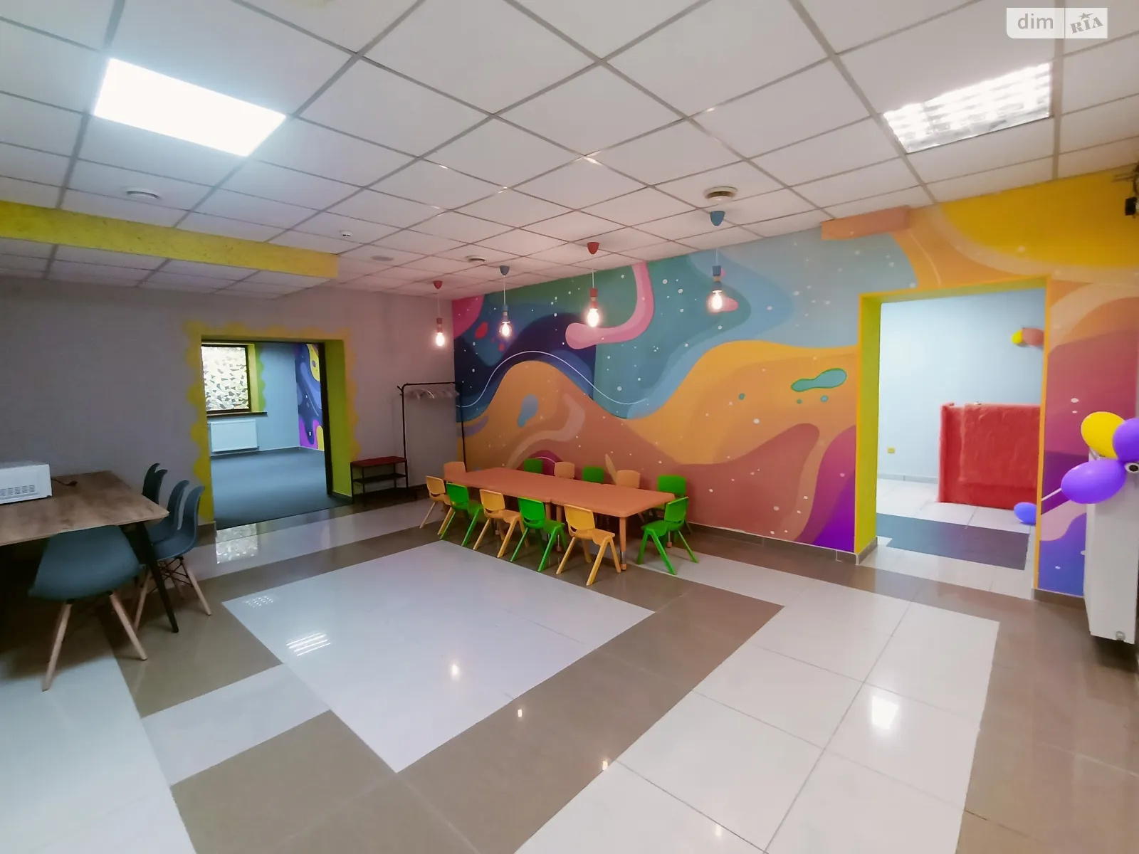 Сдается в аренду помещения свободного назначения 112.6 кв. м в 5-этажном здании, цена: 500 € - фото 1