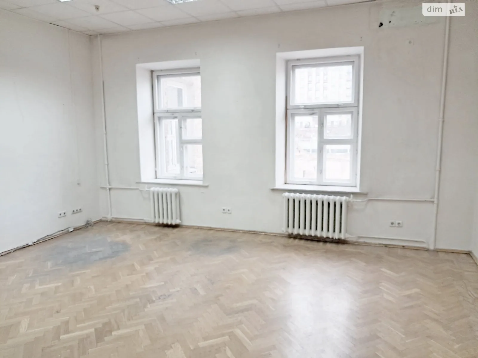 Здається в оренду офіс 37.7 кв. м в бізнес-центрі, цена: 13240 грн - фото 1