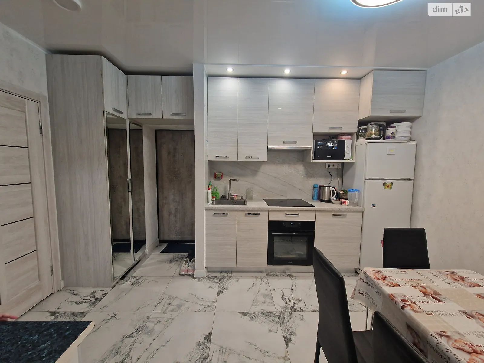 Продается 1-комнатная квартира 42.5 кв. м в Днепре, ул. Гидропарковая, 13 - фото 1