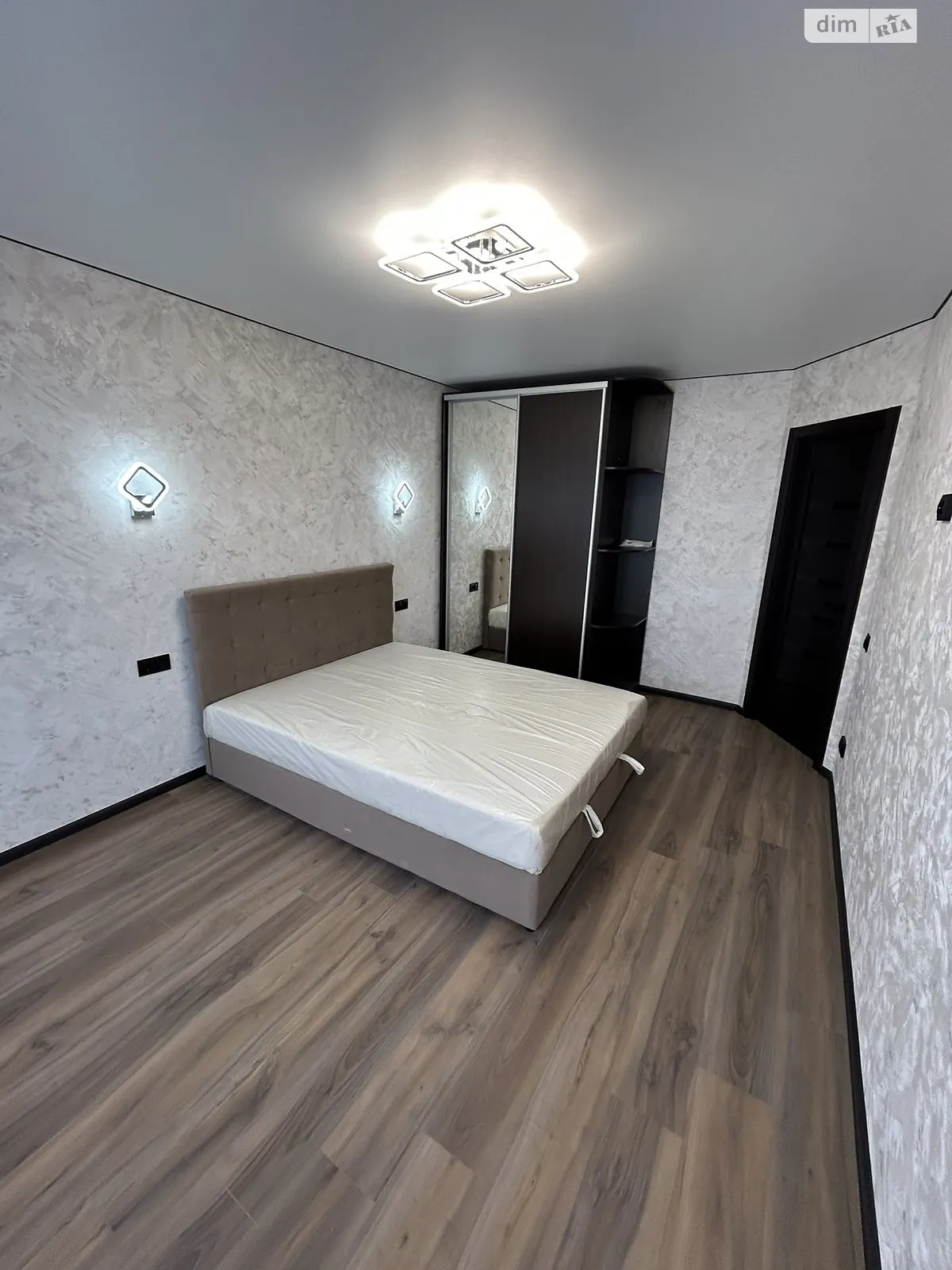 ул. Металлургов, 35 Бровары ЖК на Петлюры, 28 - фото 1