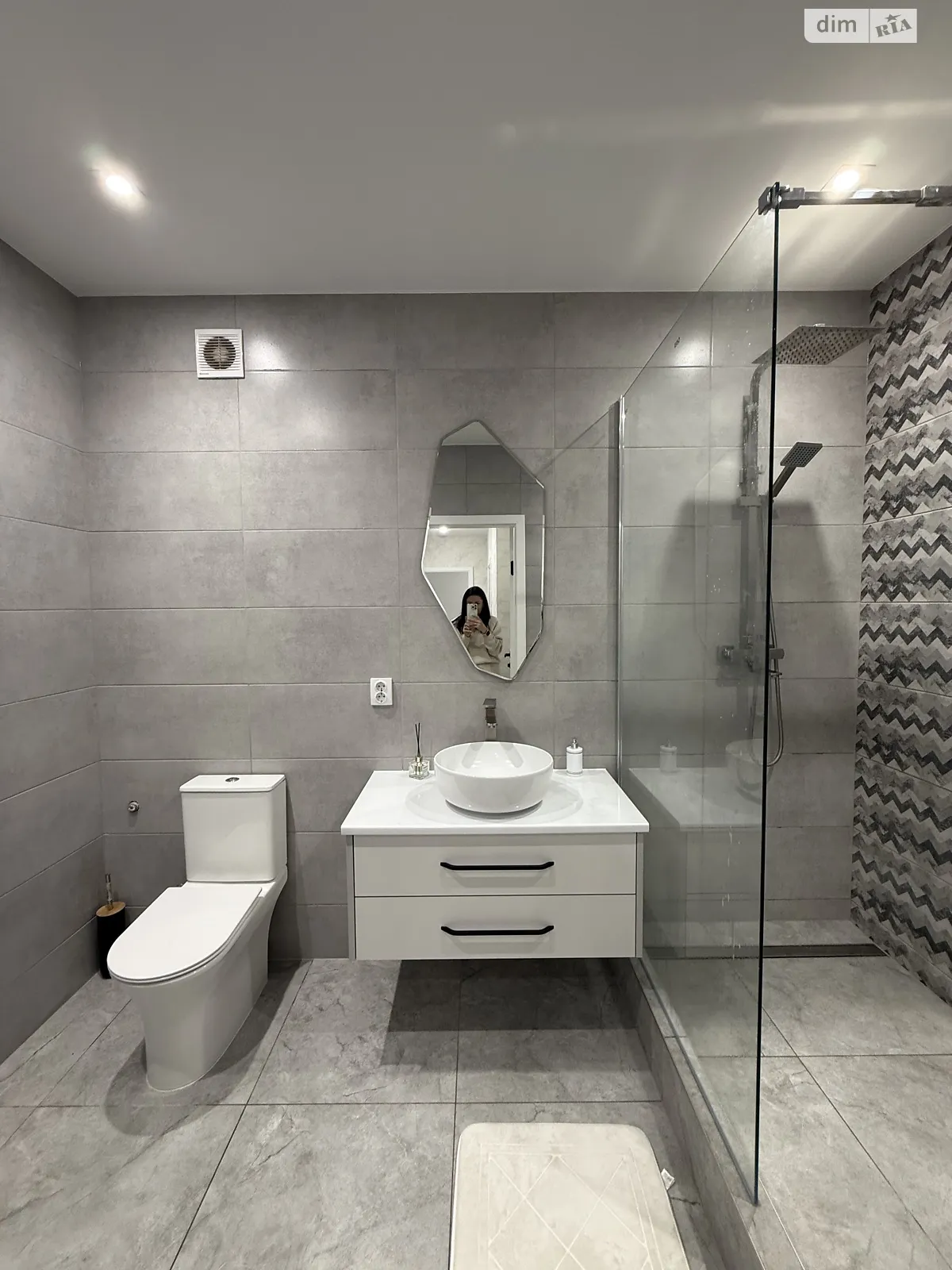 Сдается в аренду 2-комнатная квартира 74 кв. м в Хмельницком, ул. Винницкая, 1/8Б - фото 1