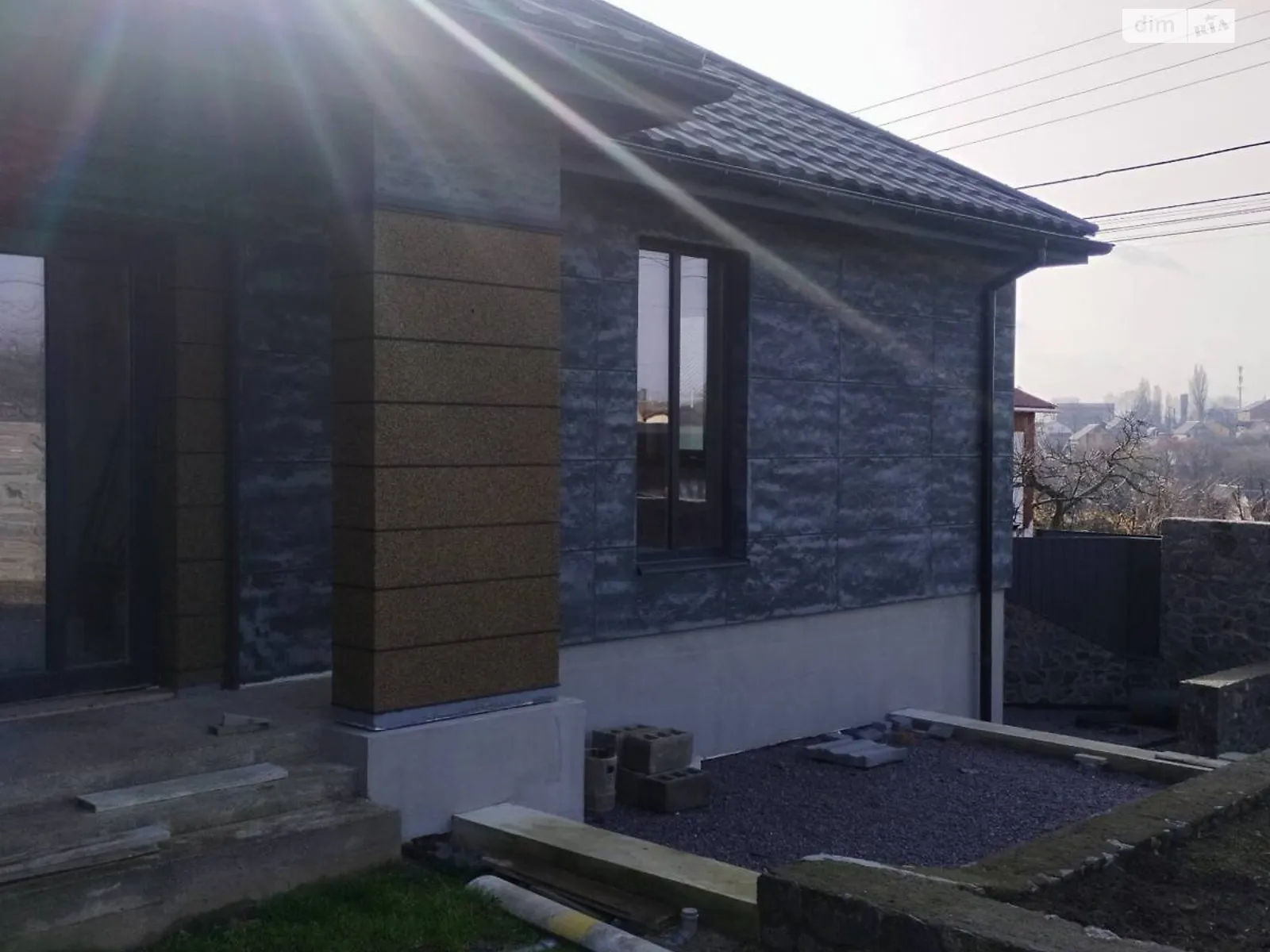 Продається одноповерховий будинок 175 кв. м з бесідкою, цена: 110000 $ - фото 1