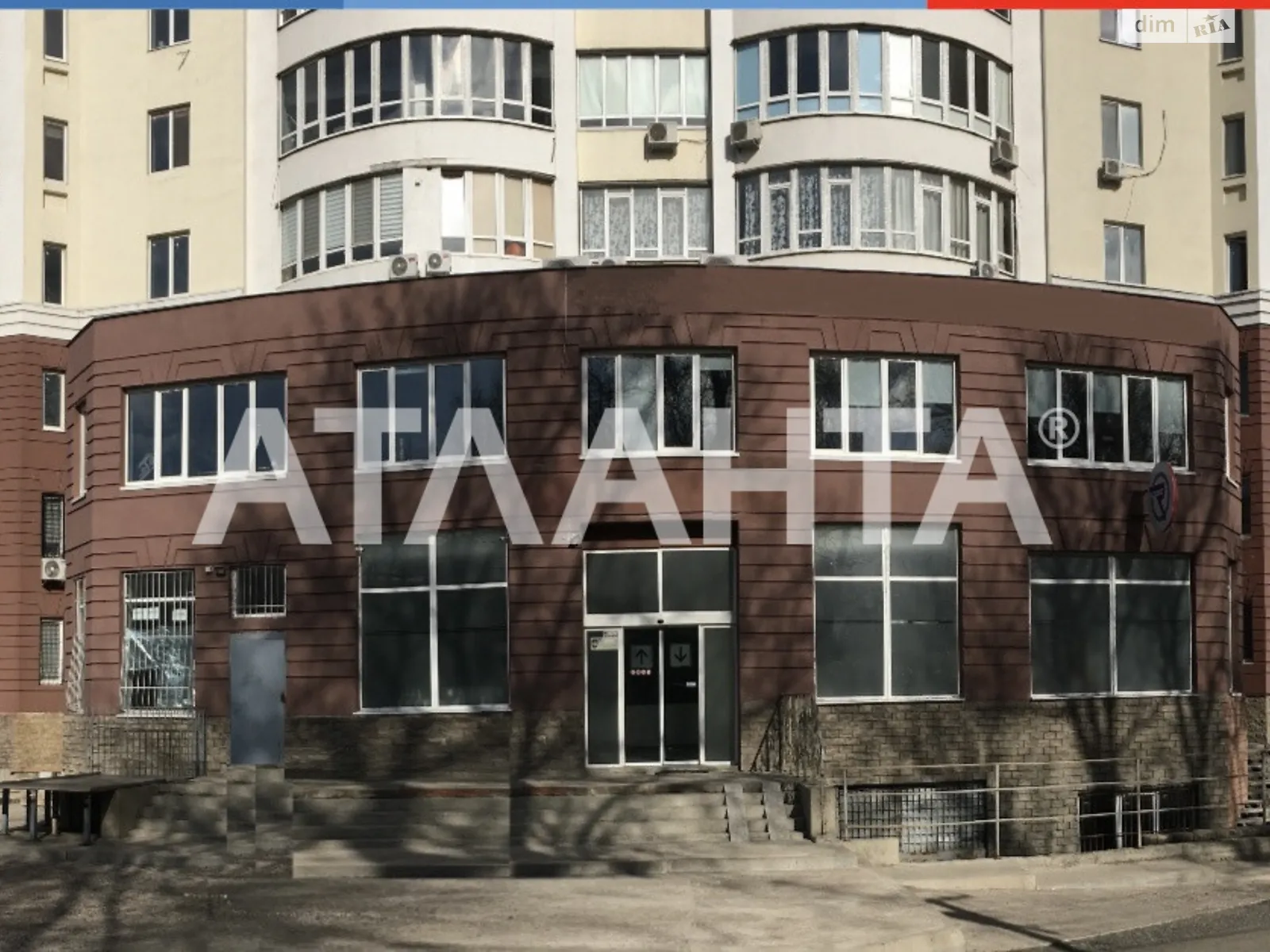 Продается офис 412.5 кв. м в бизнес-центре, цена: 240000 $ - фото 1