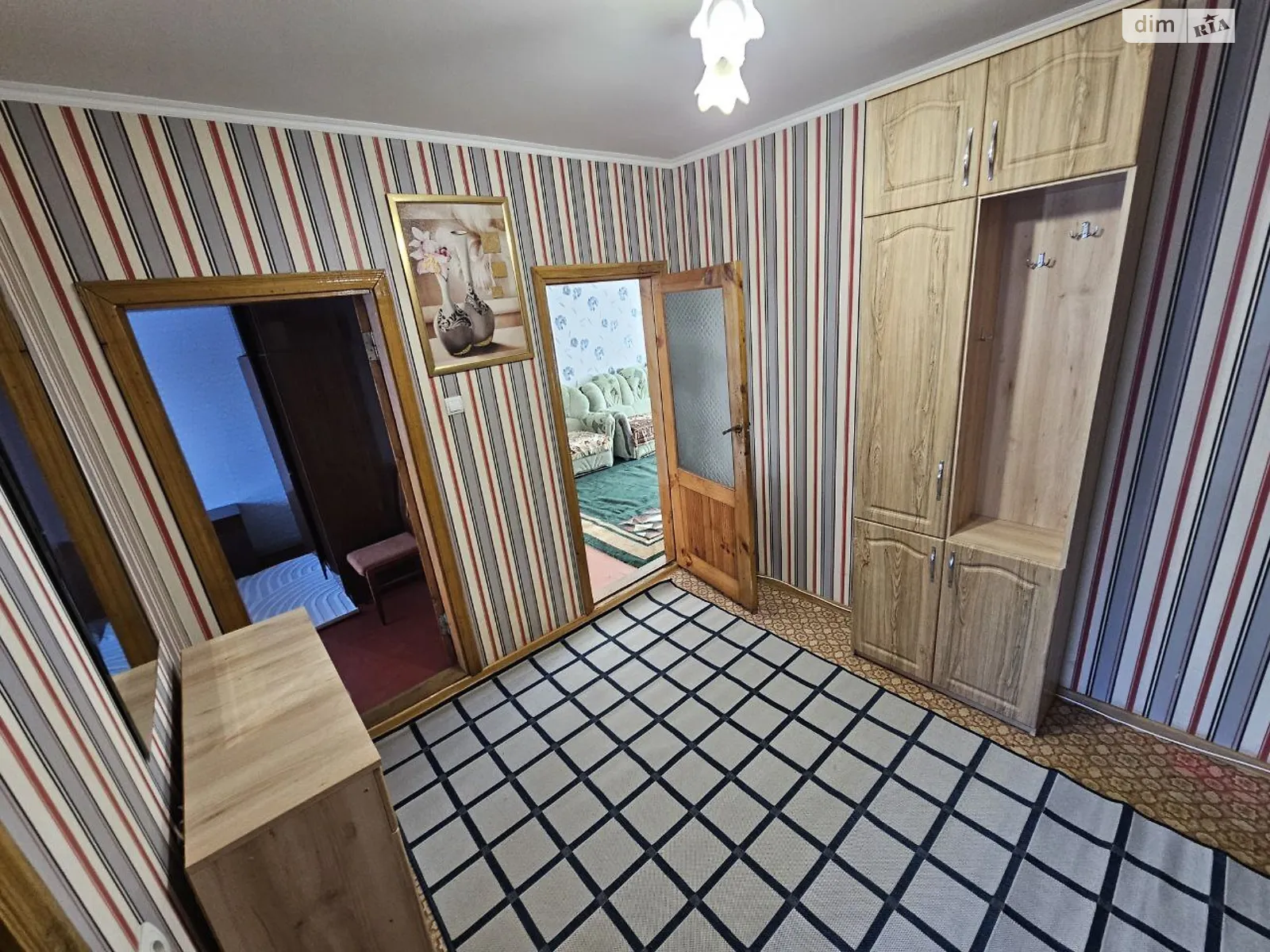 Продается 3-комнатная квартира 70.5 кв. м в Хмельницком, ул. Кармелюка - фото 1