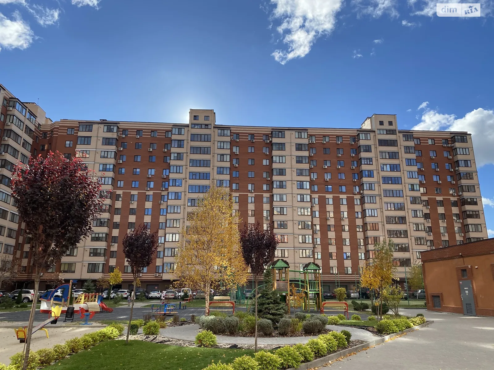 Продається 2-кімнатна квартира 72 кв. м у Слобожанському, вул. Співдружності - фото 1