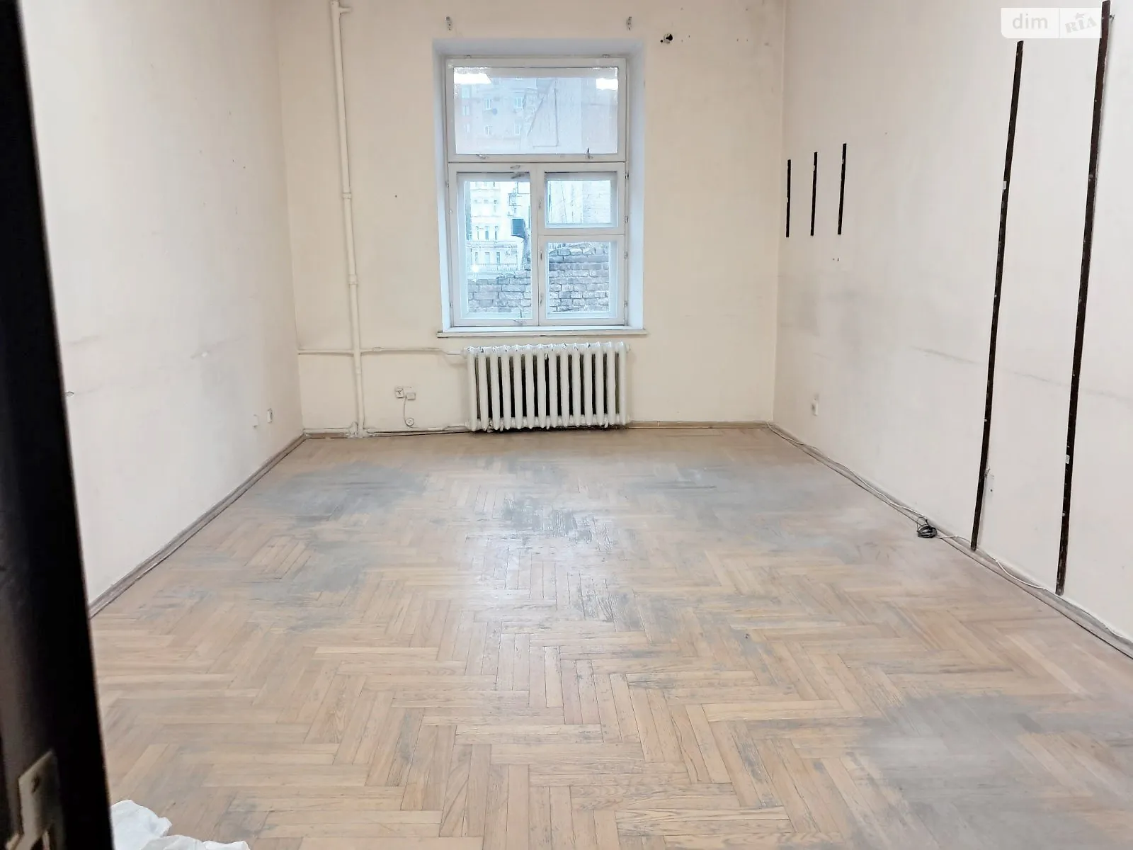 Сдается в аренду офис 22.2 кв. м в бизнес-центре, цена: 7810 грн - фото 1