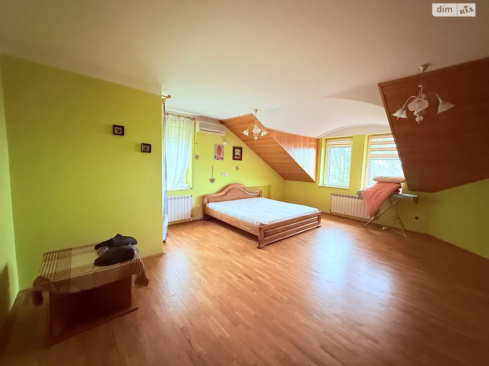 Продается дом на 2 этажа 467.6 кв. м с верандой, цена: 330000 € - фото 1