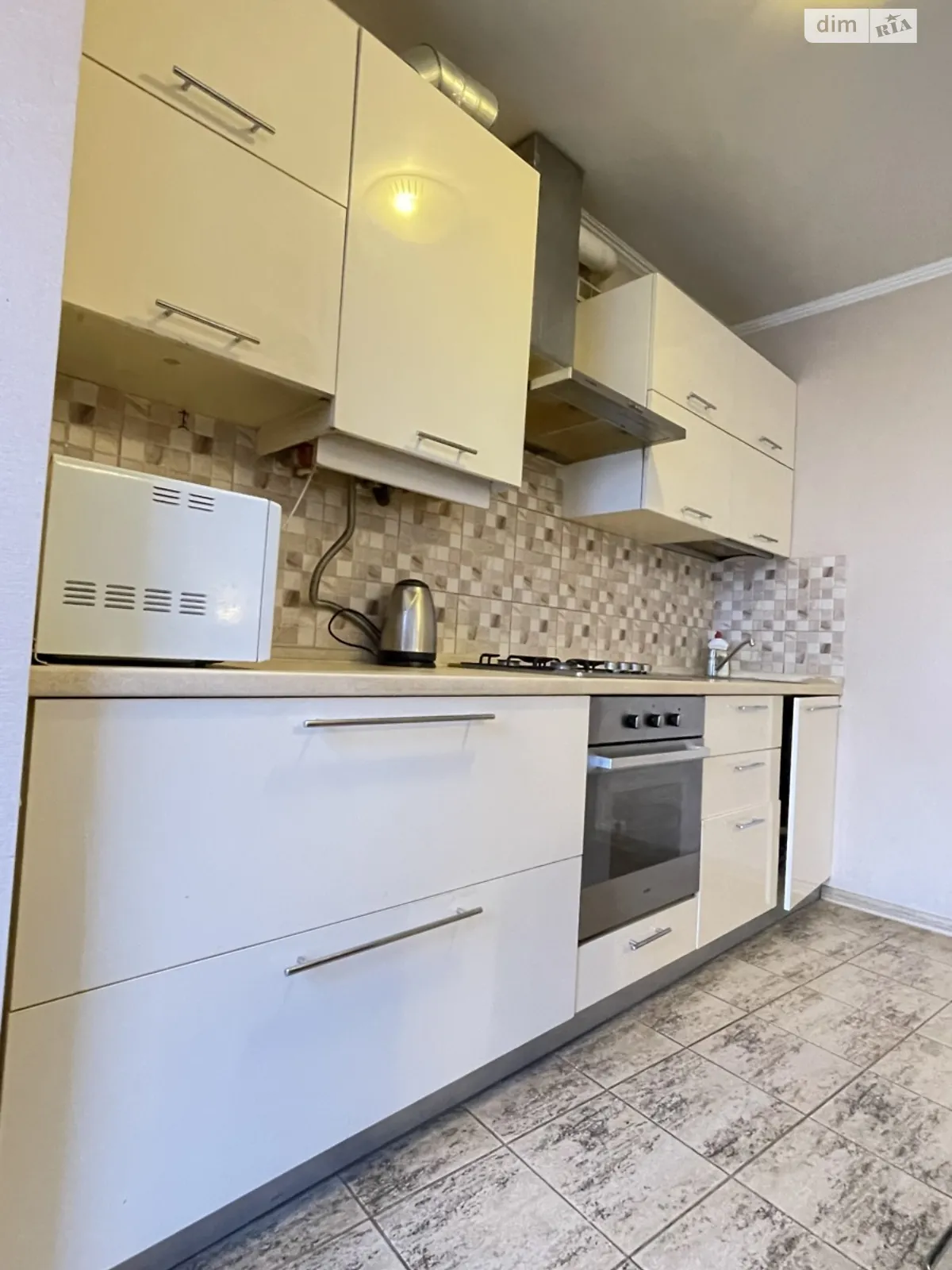 Продается 1-комнатная квартира 35.7 кв. м в Буче, бул. Богдана Хмельницкого, 11 - фото 1