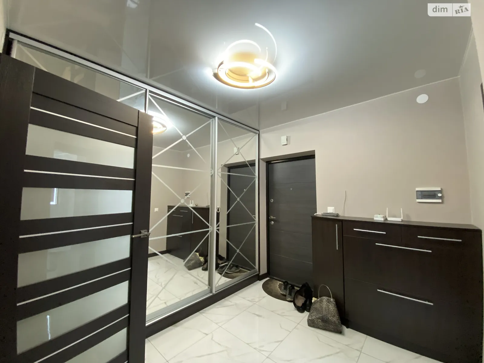 Сдается в аренду 1-комнатная квартира 44.8 кв. м в Ивано-Франковске, цена: 350 $ - фото 1