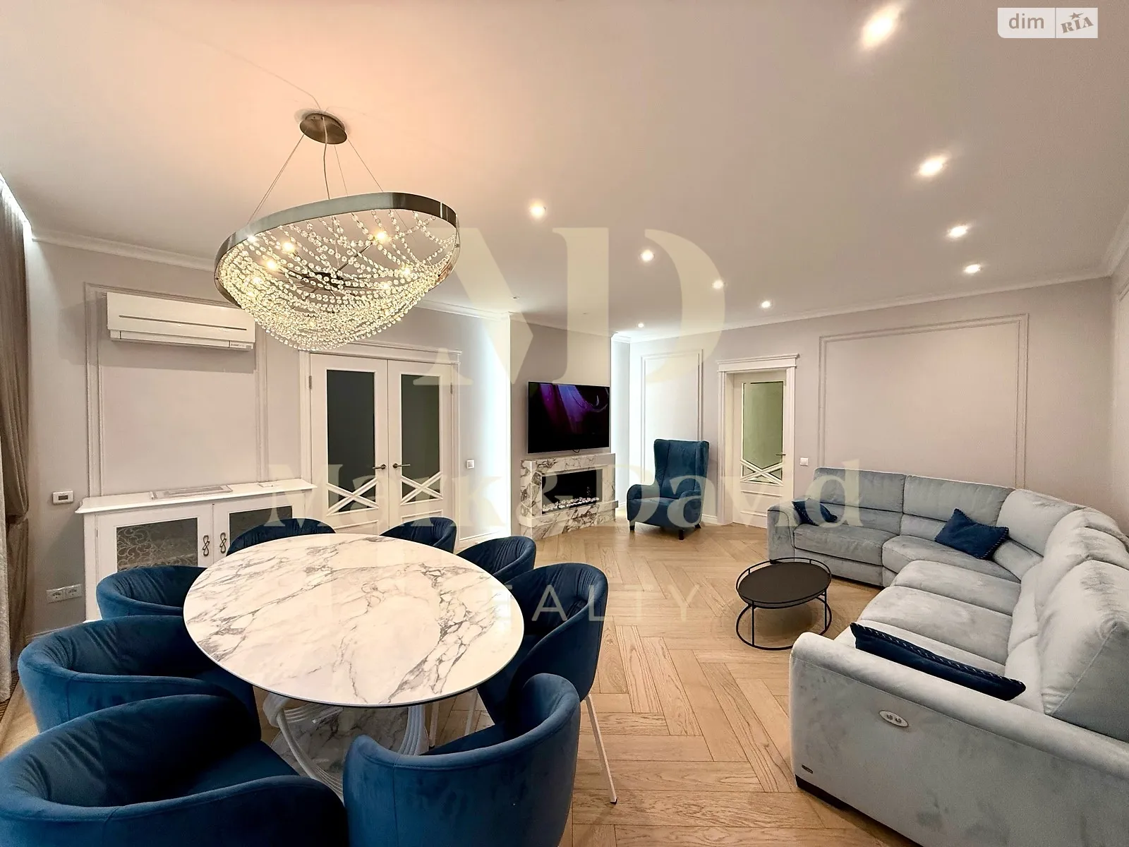 Продается 4-комнатная квартира 105.6 кв. м в Киеве, ул. Практичная, 3 - фото 1