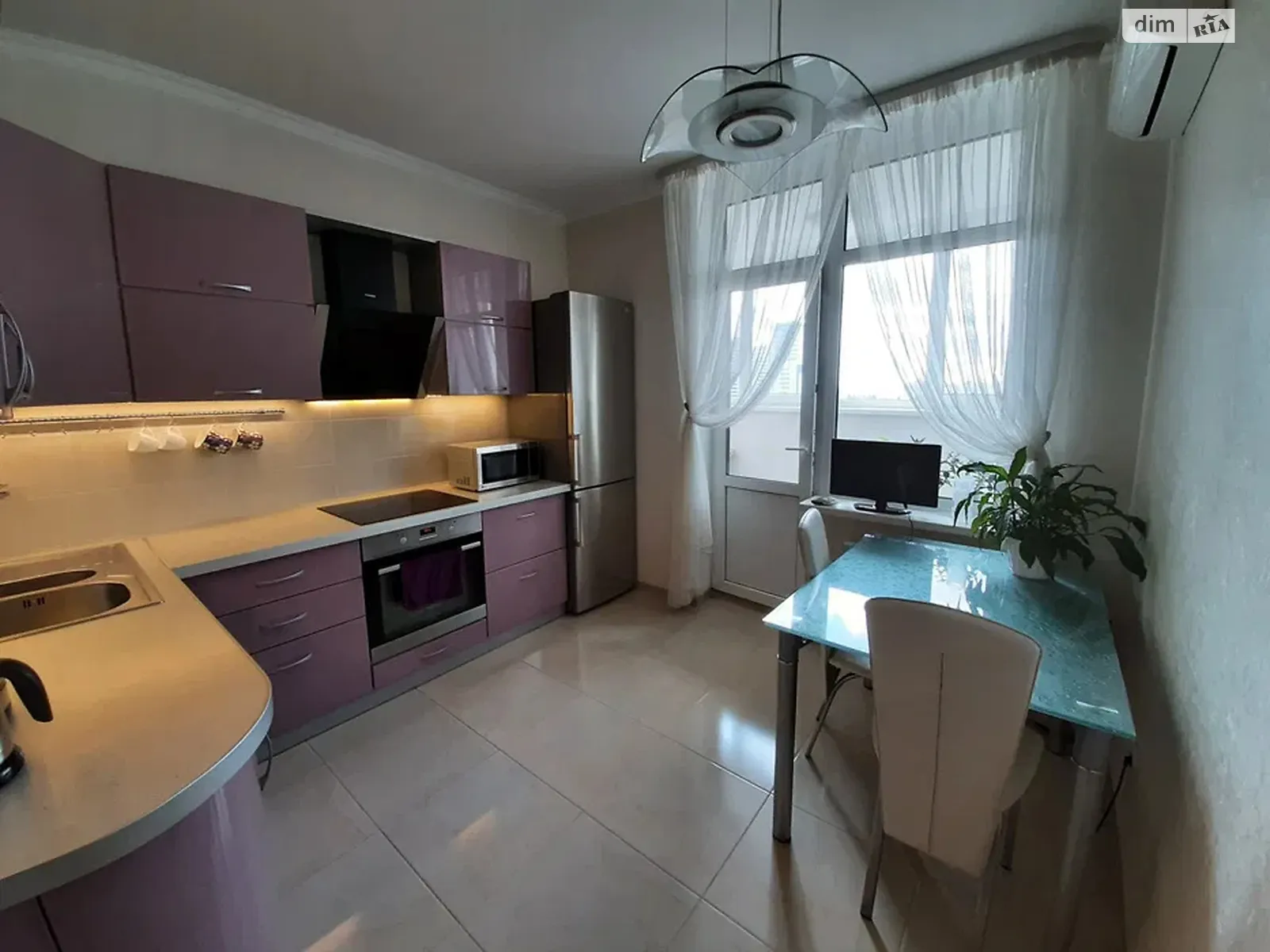 Продается 3-комнатная квартира 86.5 кв. м в Киеве, ул. Авиаконструктора Игоря Сикорского(Танковая), 4Д - фото 1