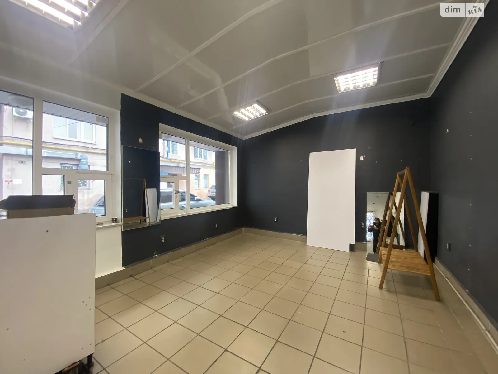 Сдается в аренду объект сферы услуг 80 кв. м в 1-этажном здании, цена: 30000 грн - фото 1