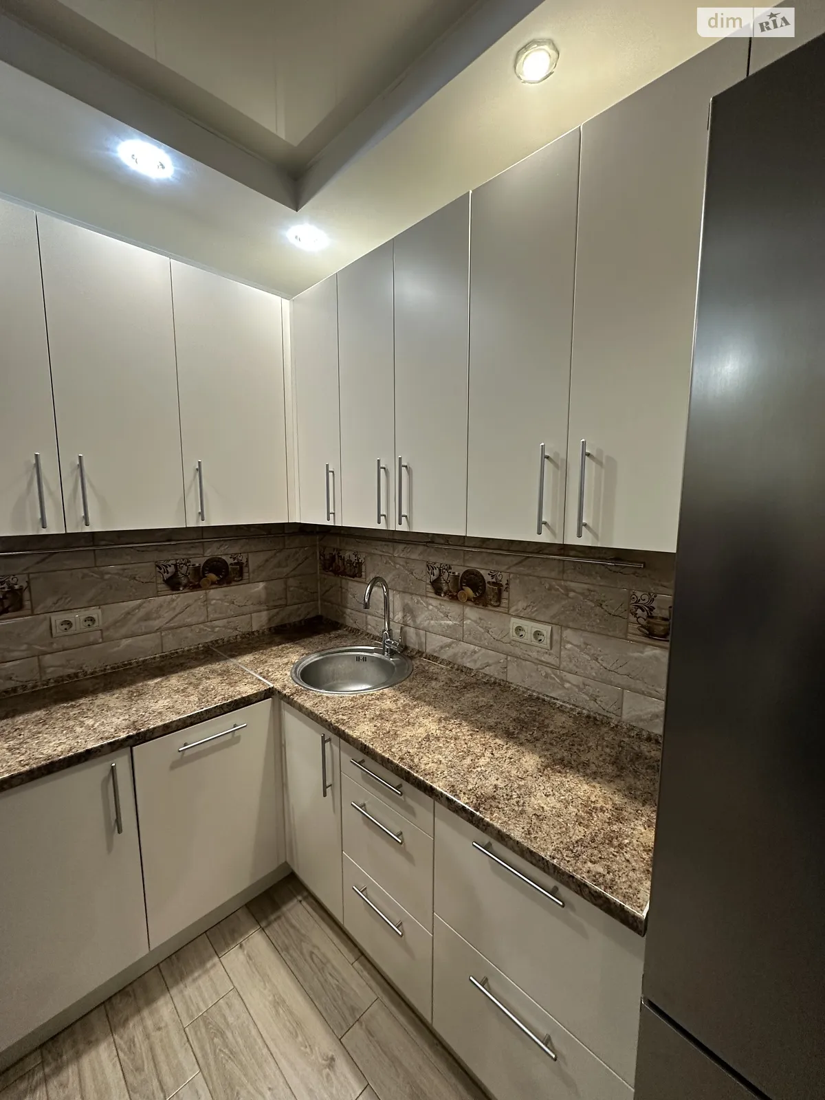 Продается 2-комнатная квартира 43 кв. м в Софиевской Борщаговке, ул. Павла Чубинского, 8А - фото 1