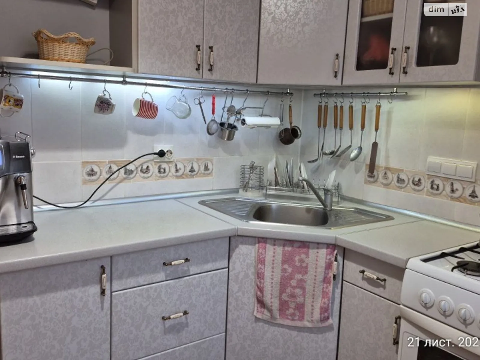 Сдается в аренду 3-комнатная квартира 65.8 кв. м в, цена: 13000 грн - фото 1