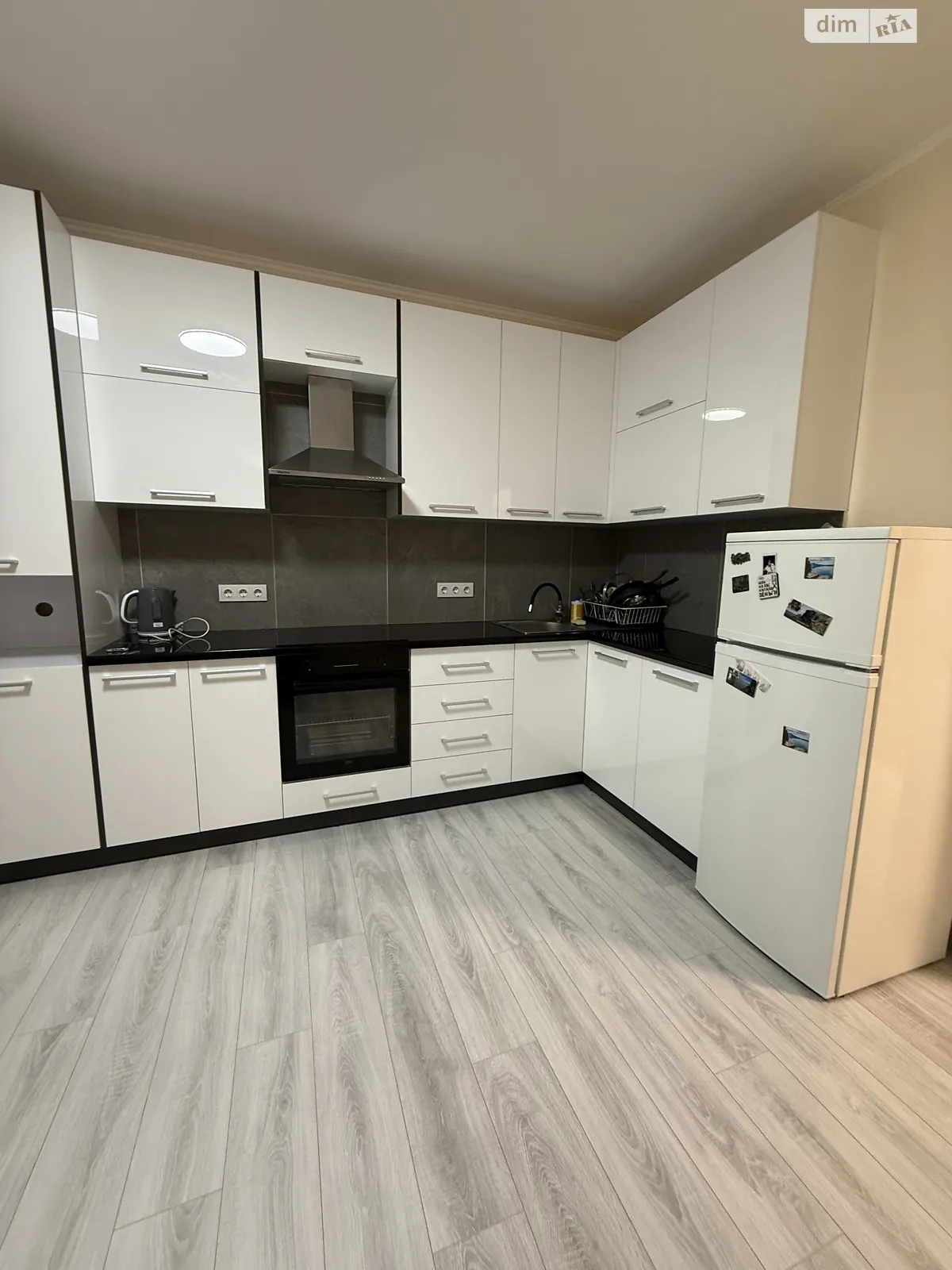 Сдается в аренду 3-комнатная квартира 72 кв. м в Виннице, ул. Александровская, 1 - фото 1