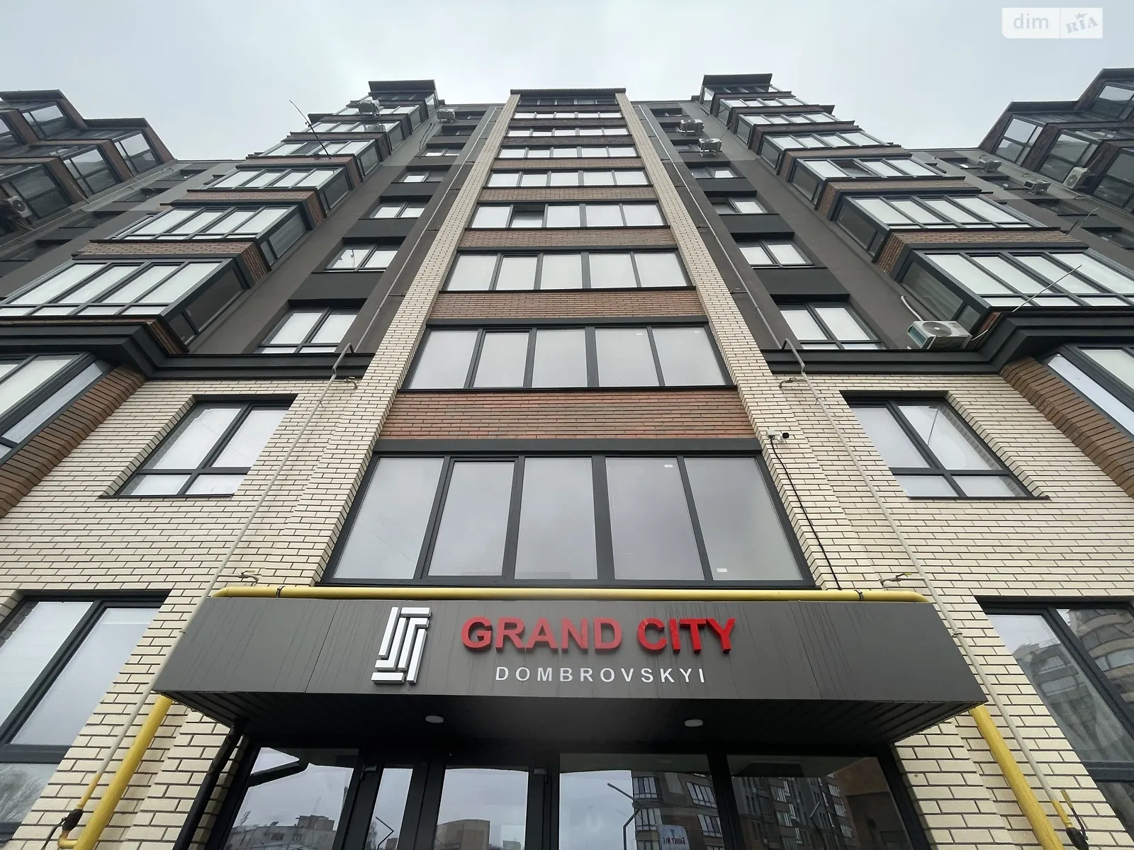 Продается 1-комнатная квартира 48 кв. м в Житомире, ул. Домбровского, 3В корпус 2 - фото 1