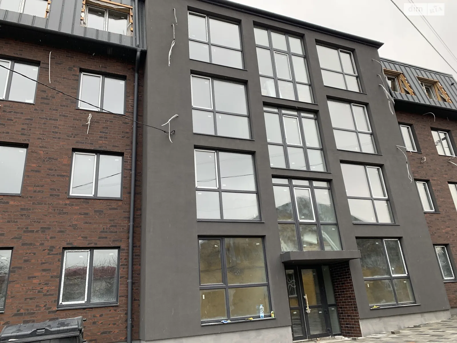 1-комнатная квартира 43 кв. м в Тернополе, ул. Белогорская - фото 1