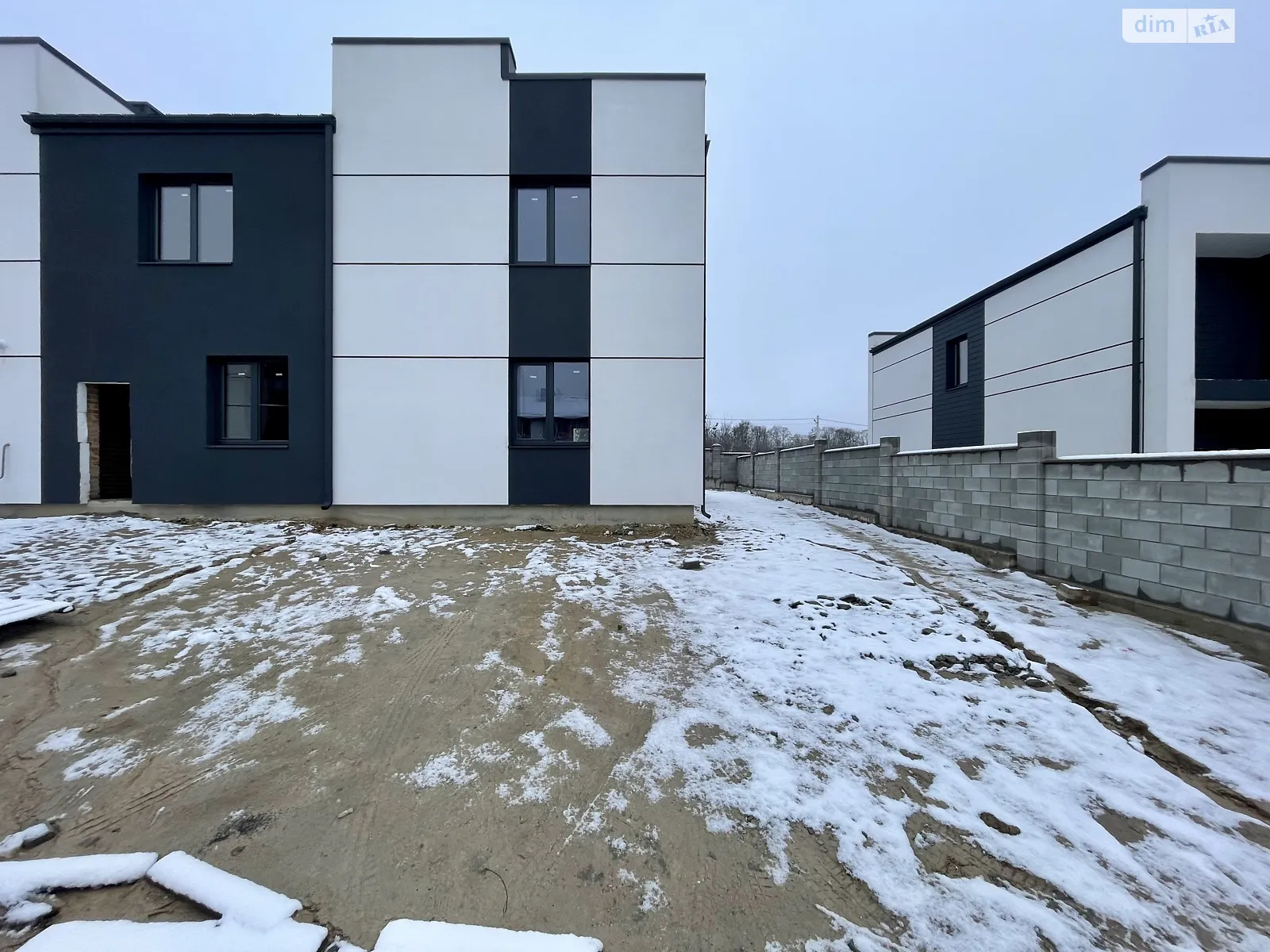 Продается часть дома 100 кв. м с мансардой, цена: 67000 $ - фото 1