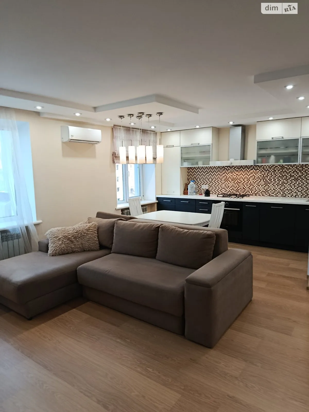 Продается 3-комнатная квартира 68 кв. м в Николаеве, ул. Образцова - фото 1