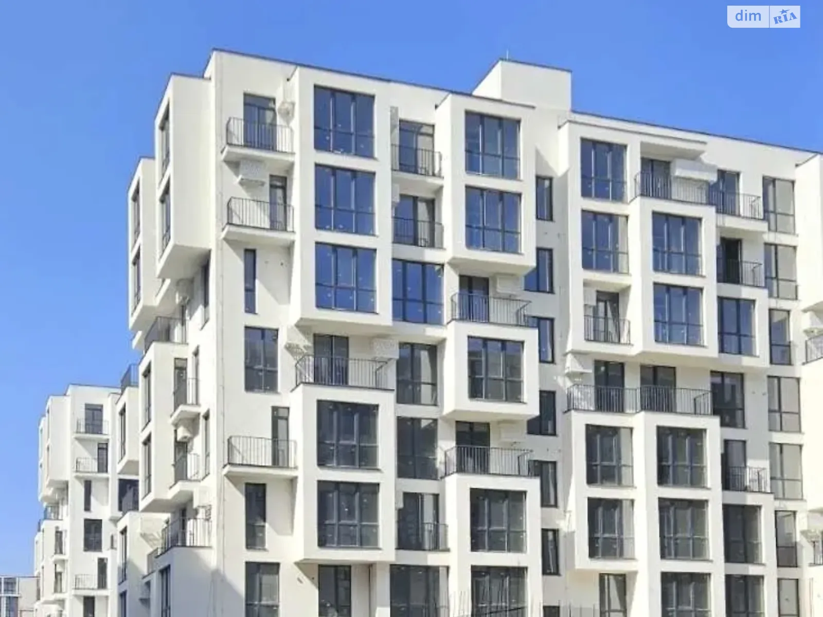 Продается 1-комнатная квартира 39 кв. м в Ужгороде, ул. Капушанская(Победы) - фото 1