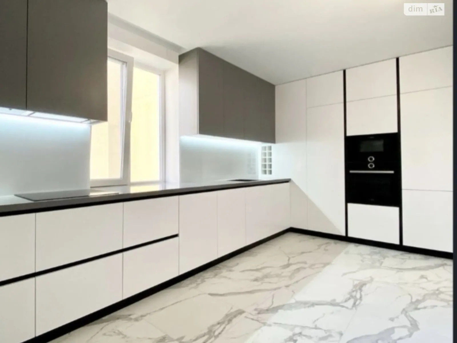 Продается 2-комнатная квартира 74 кв. м в Харькове, ул. Гвардейцев-Широнинцев, 72А - фото 1