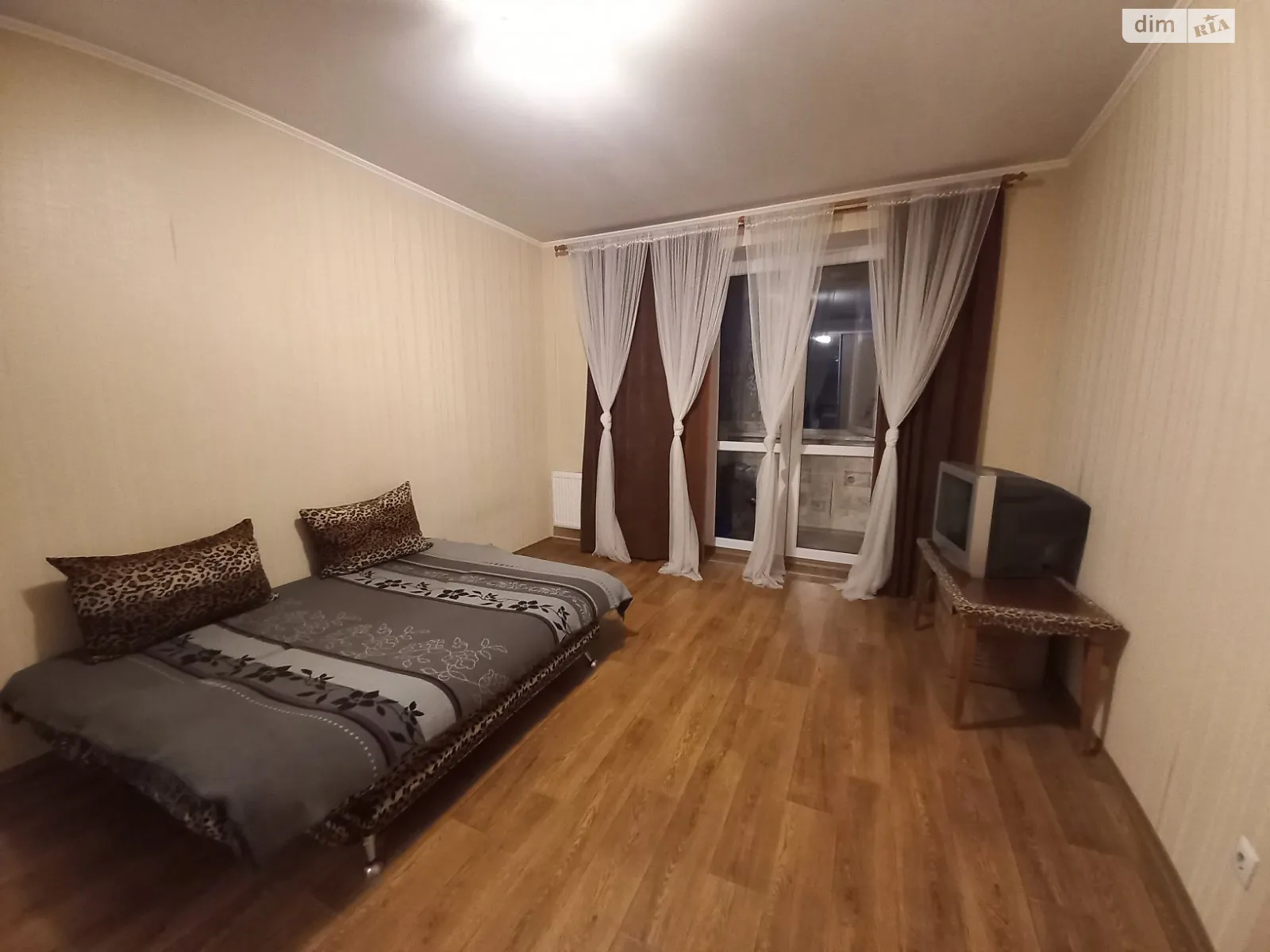 Сдается в аренду 1-комнатная квартира 35 кв. м в Софиевской Борщаговке, ул. Мира, 9 - фото 1