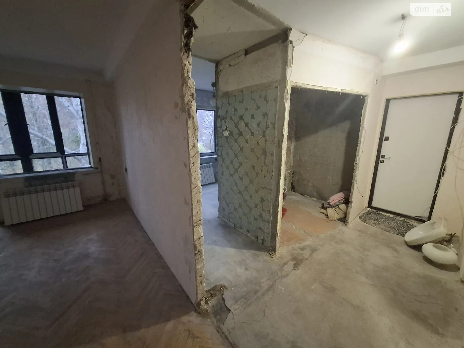 Продается 3-комнатная квартира 61.8 кв. м в Киеве, ул. Соломенская, 19 - фото 1