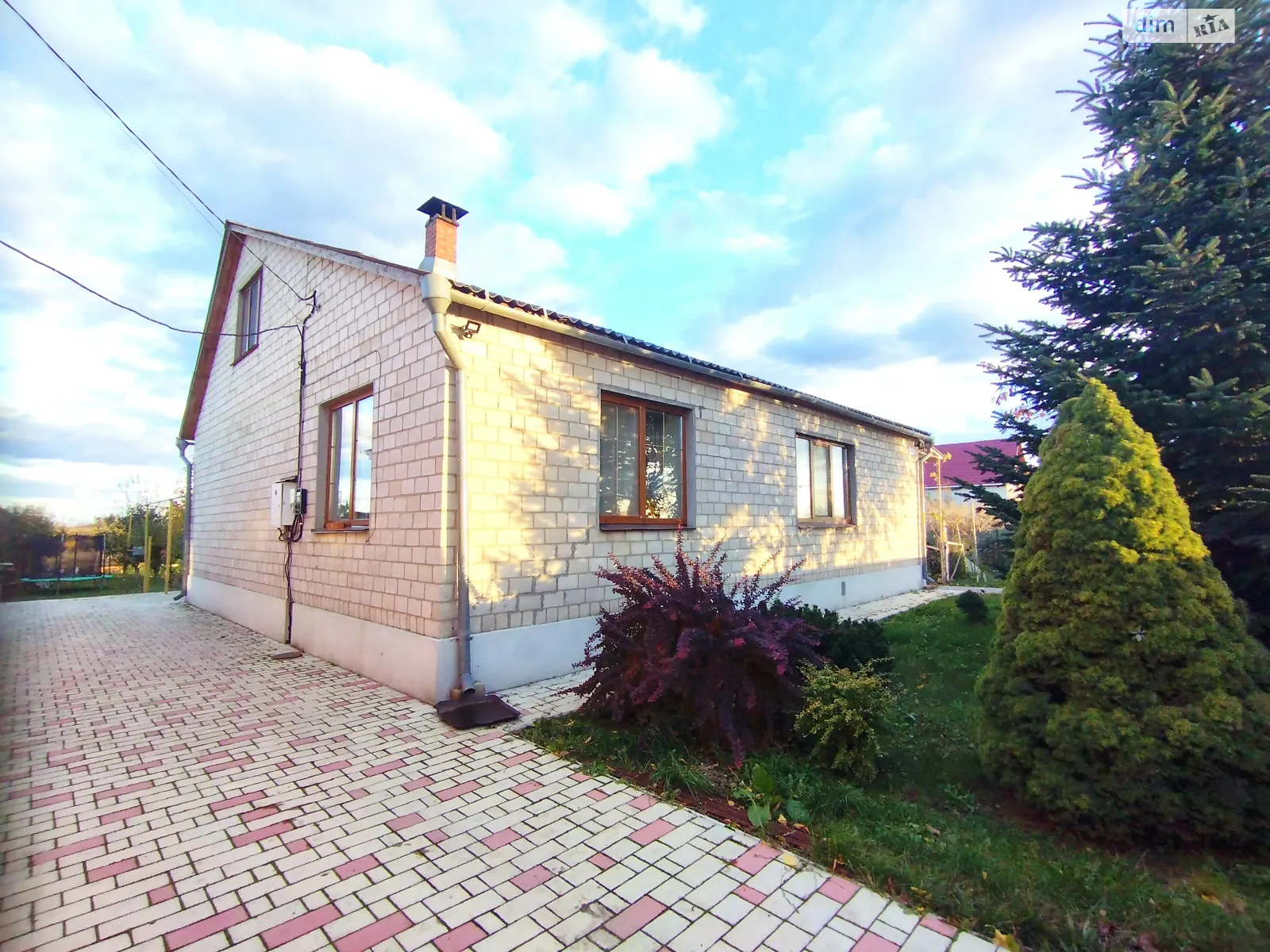 Продается дом на 2 этажа 147.1 кв. м с мансардой, цена: 75000 $ - фото 1