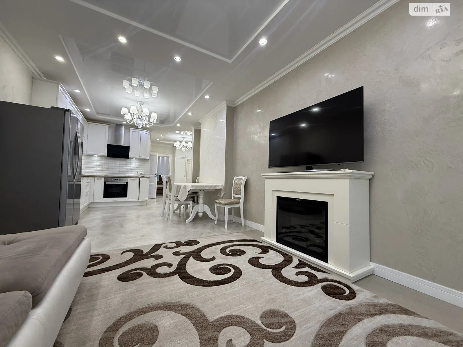 Сдается в аренду 2-комнатная квартира 90 кв. м в Киеве, ул. Князя Романа Мстиславича(Генерала Жмаченко), 28 - фото 1